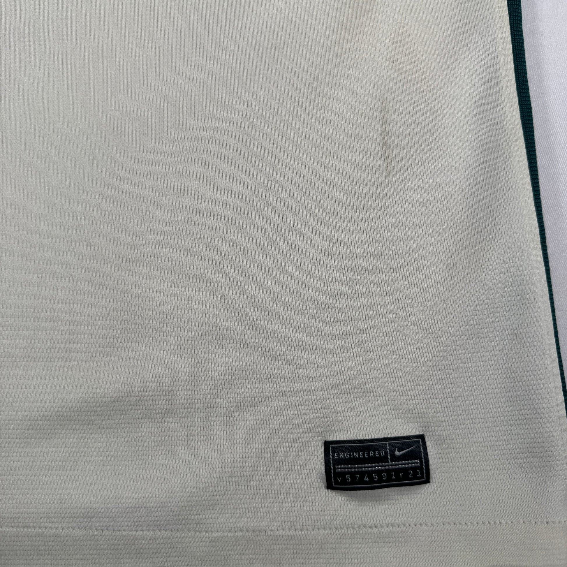 Liverpool 2021/2022 Away Football Shirt Large – Football Shirt Kingdom