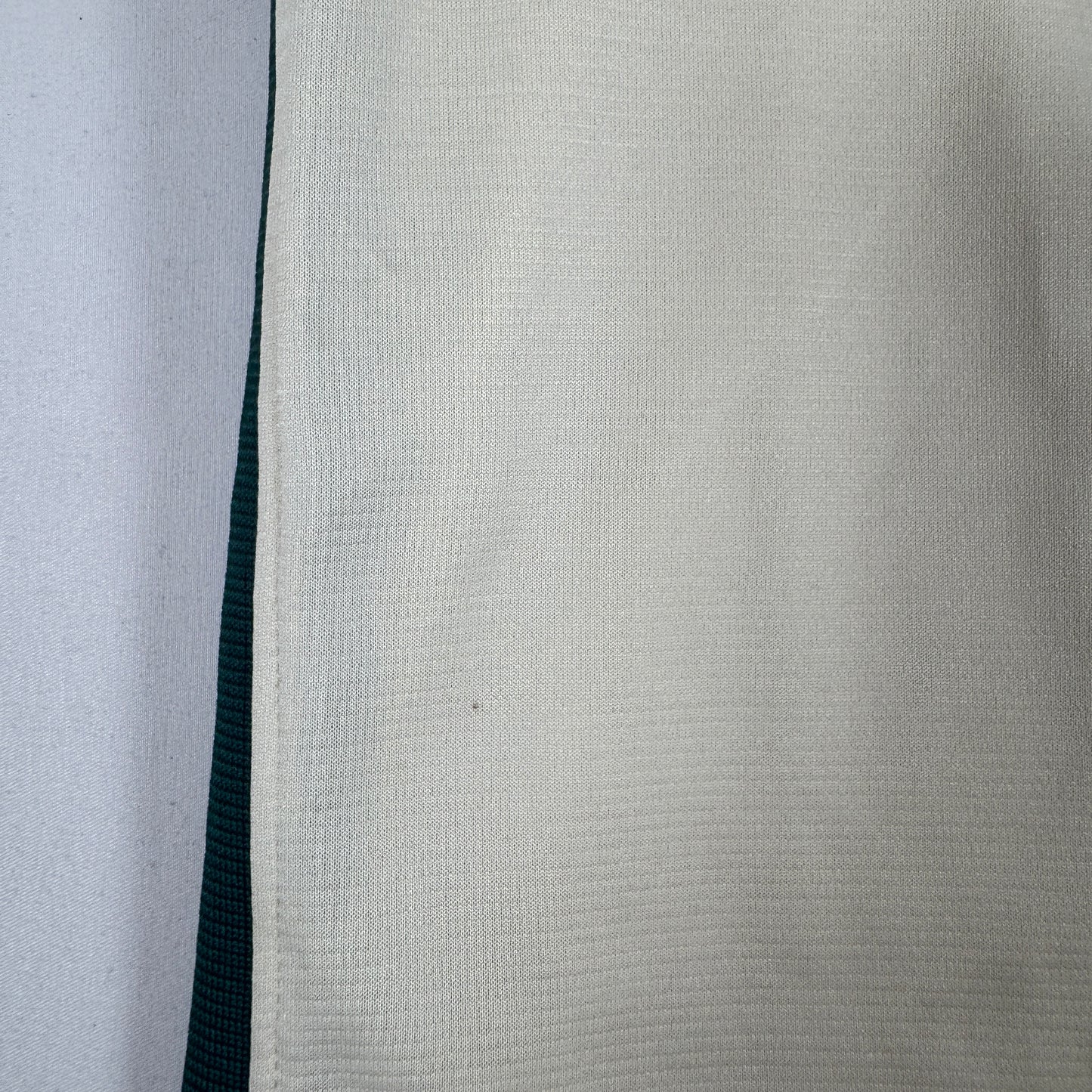 Liverpool 2021/2022 Away Football Shirt Medium – Football Shirt Kingdom