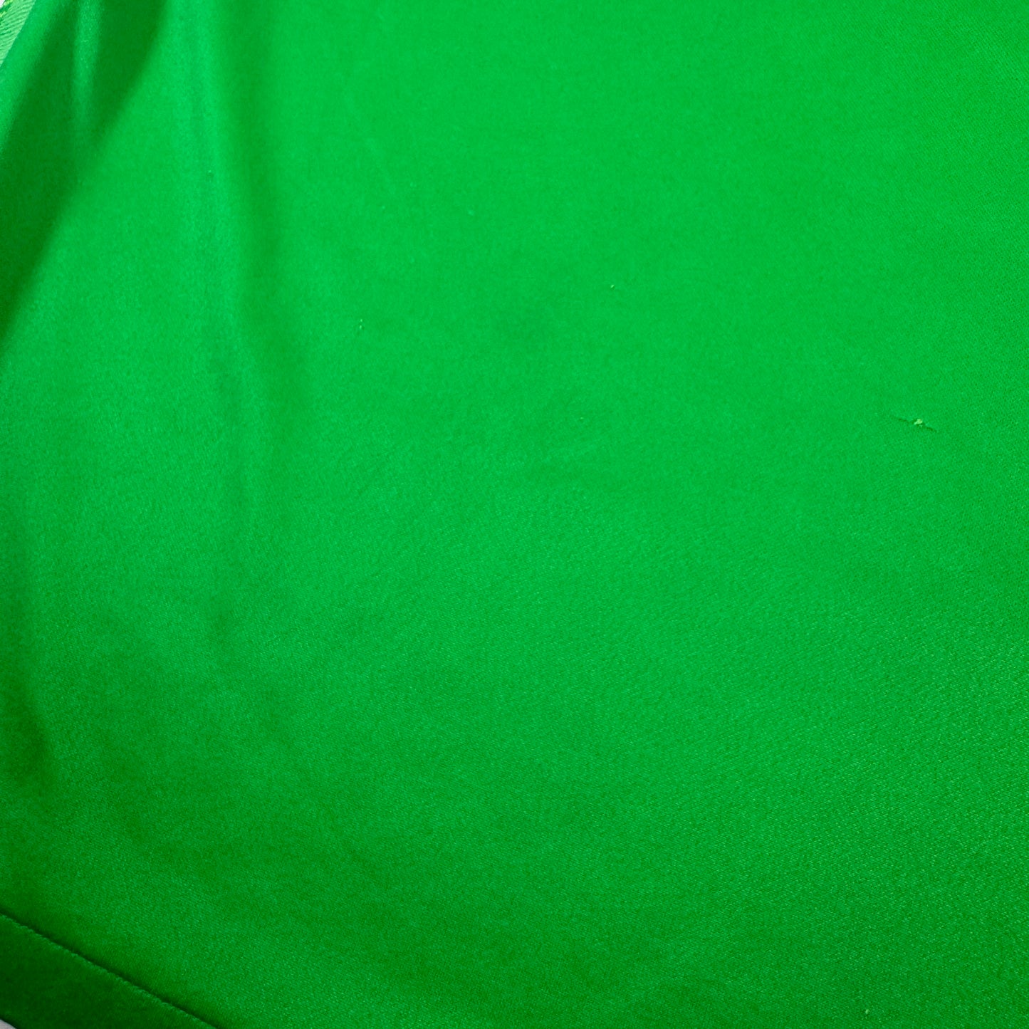 Liverpool 2021/2022 Goalkeeper Football Shirt Large – Football Shirt Kingdom