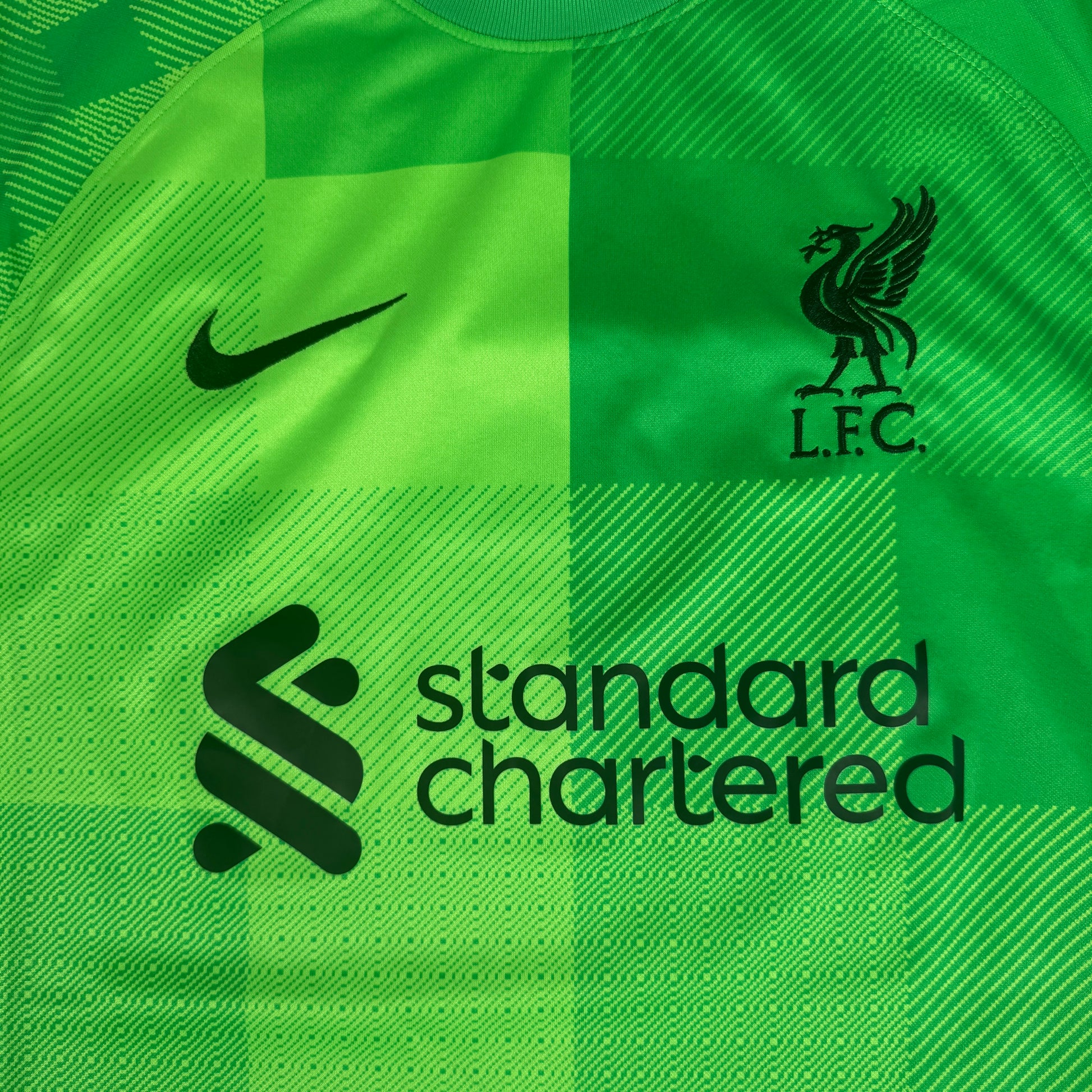 Liverpool 2021/2022 Goalkeeper Football Shirt Medium – Football Shirt Kingdom