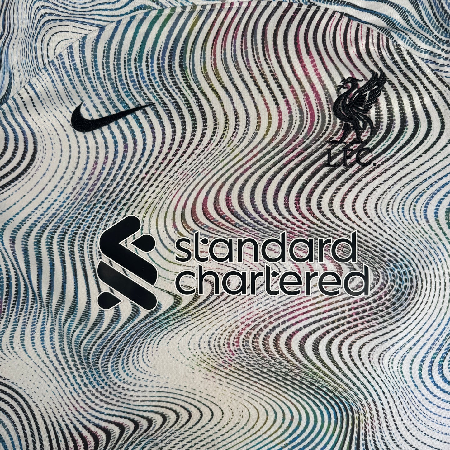 Liverpool 2022/2023 Away Football Shirt XL – Football Shirt Kingdom