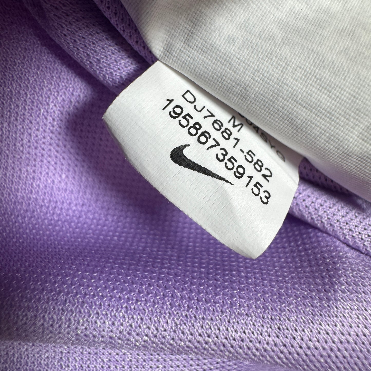 Liverpool 2022/2023 Goalkeeper Football Shirt Medium – Football Shirt Kingdom