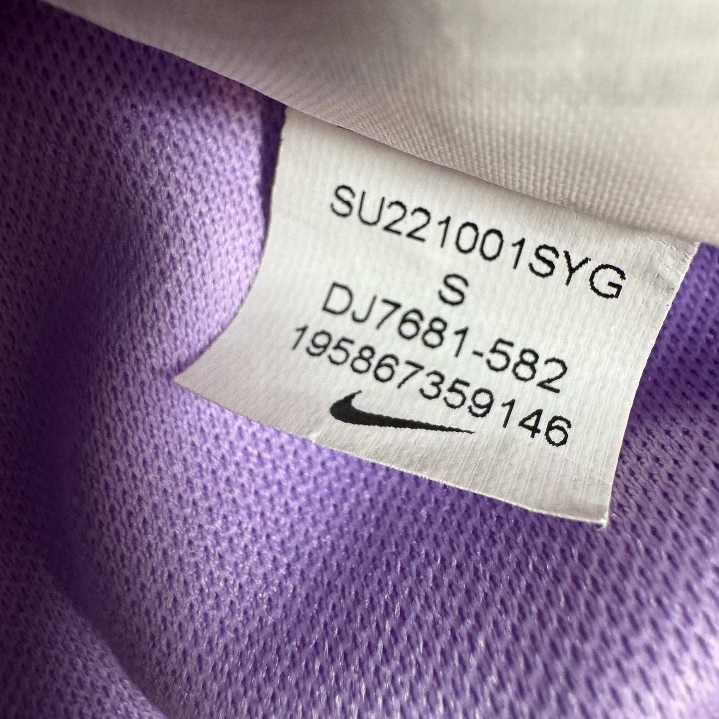 Liverpool FC 2022/2023 Goalkeeper Football Shirt Small – Football Shirt Kingdom