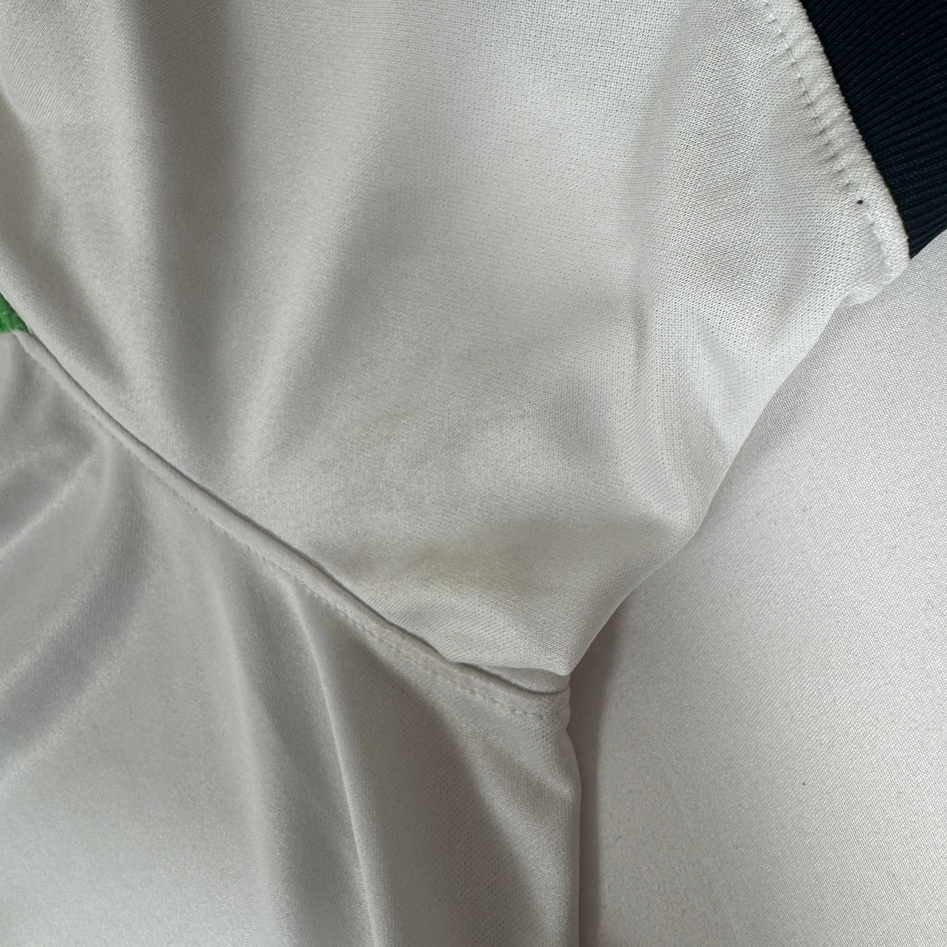 Liverpool 2023/2024 Away Football Shirt 2XL XXL – Football Shirt Kingdom