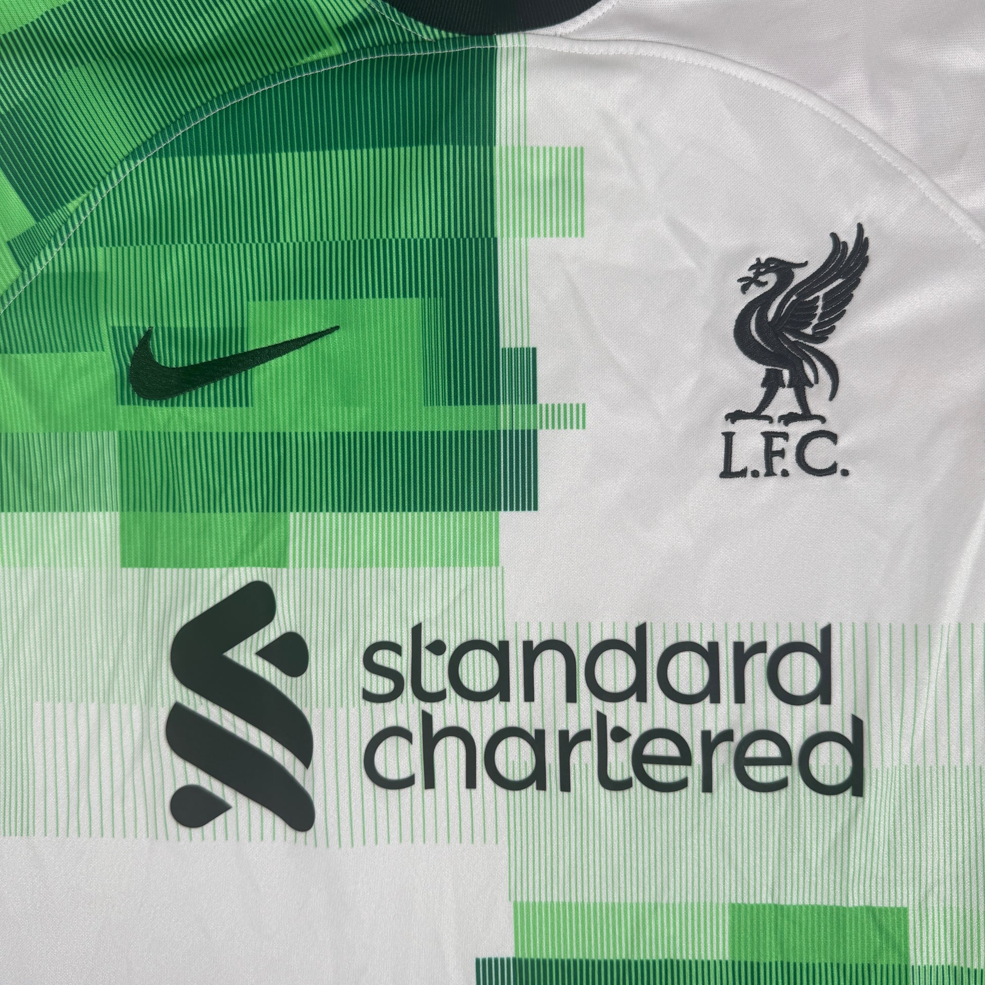 Liverpool 2023/2024 Away Football Shirt Medium – Football Shirt Kingdom