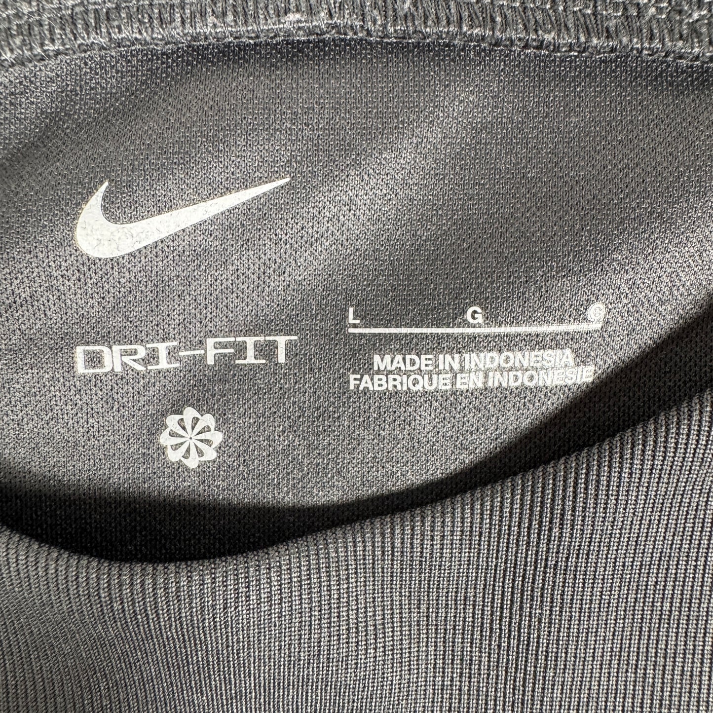 Liverpool 2023/2024 Goalkeeper Football Shirt Large – Football Shirt Kingdom