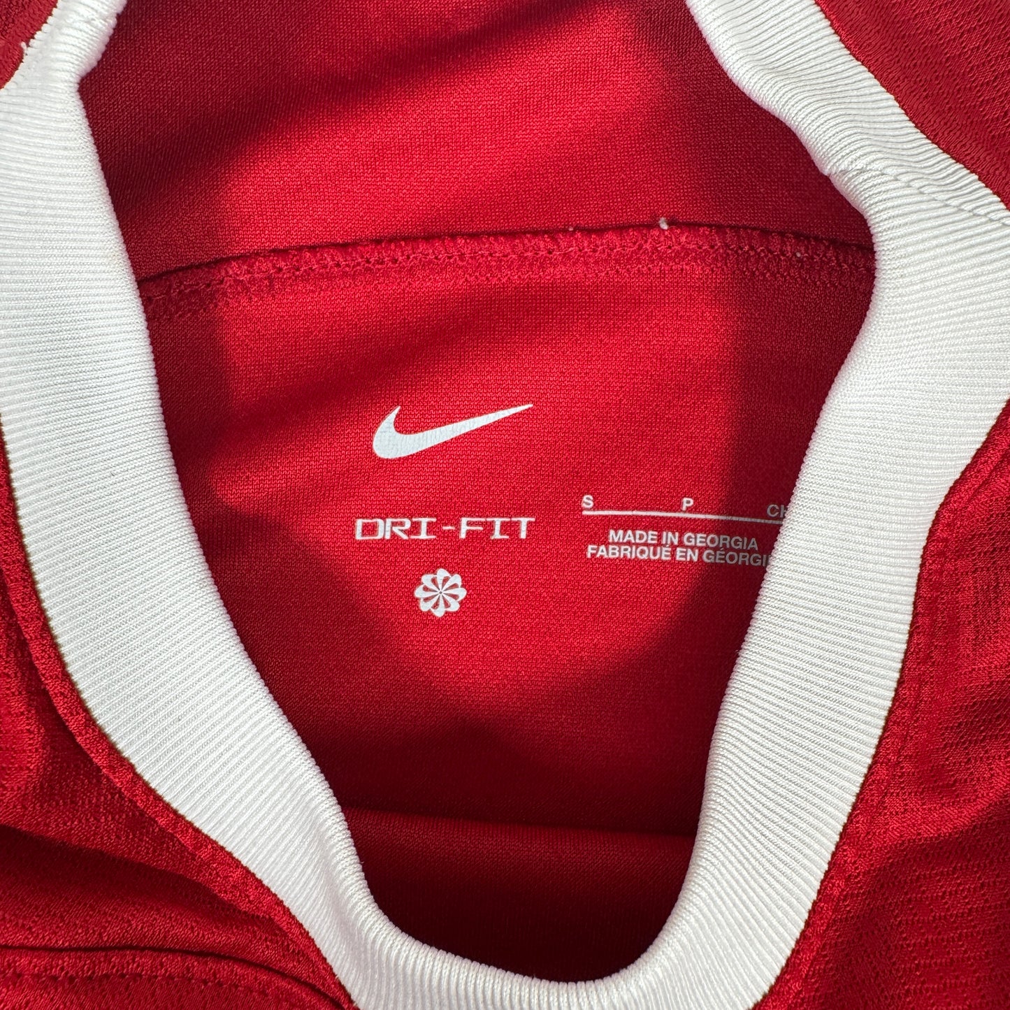 Liverpool 2023/2024 Home Football Shirt Small – Football Shirt Kingdom