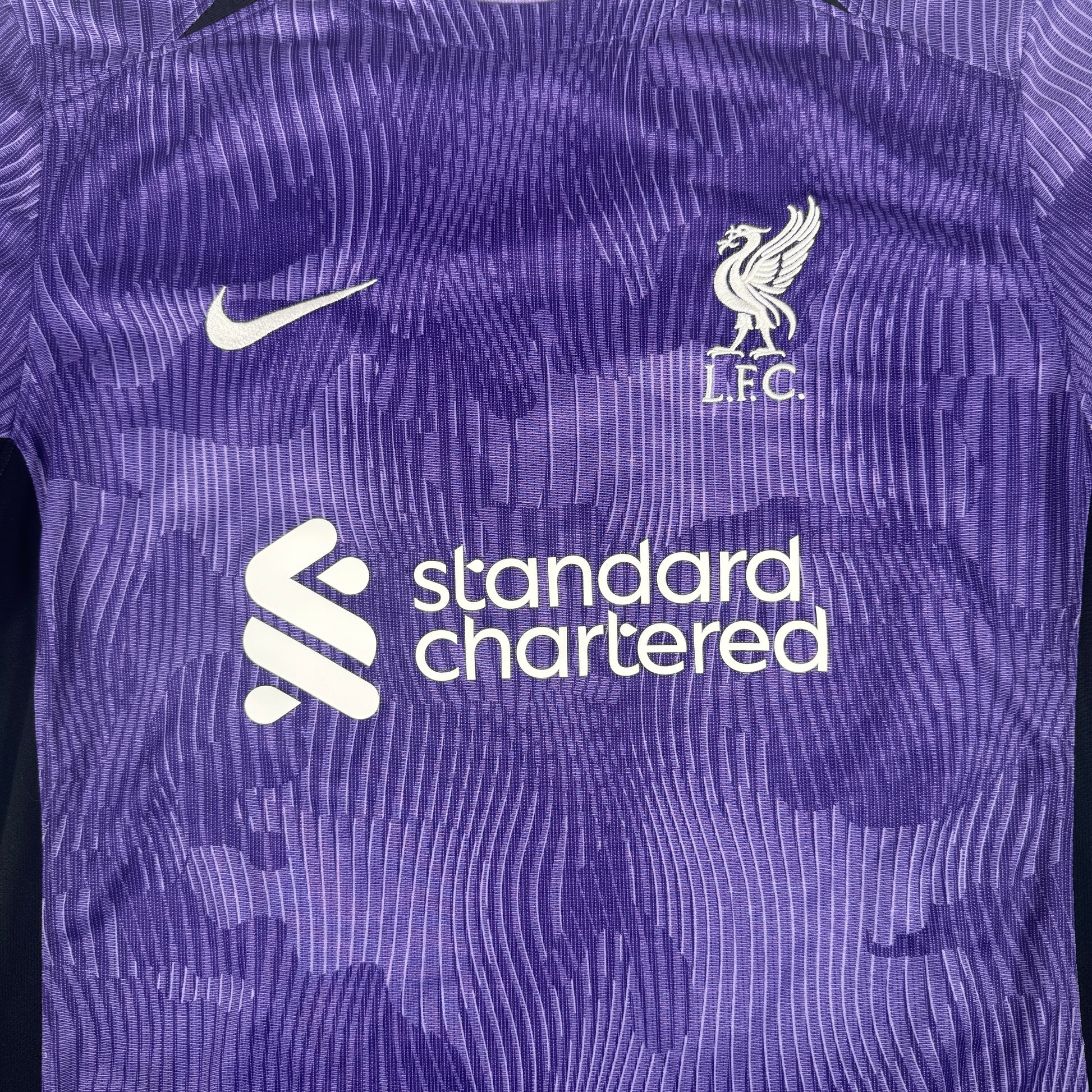 Liverpool 2023/2024 Third Football Shirt Large – Football Shirt Kingdom