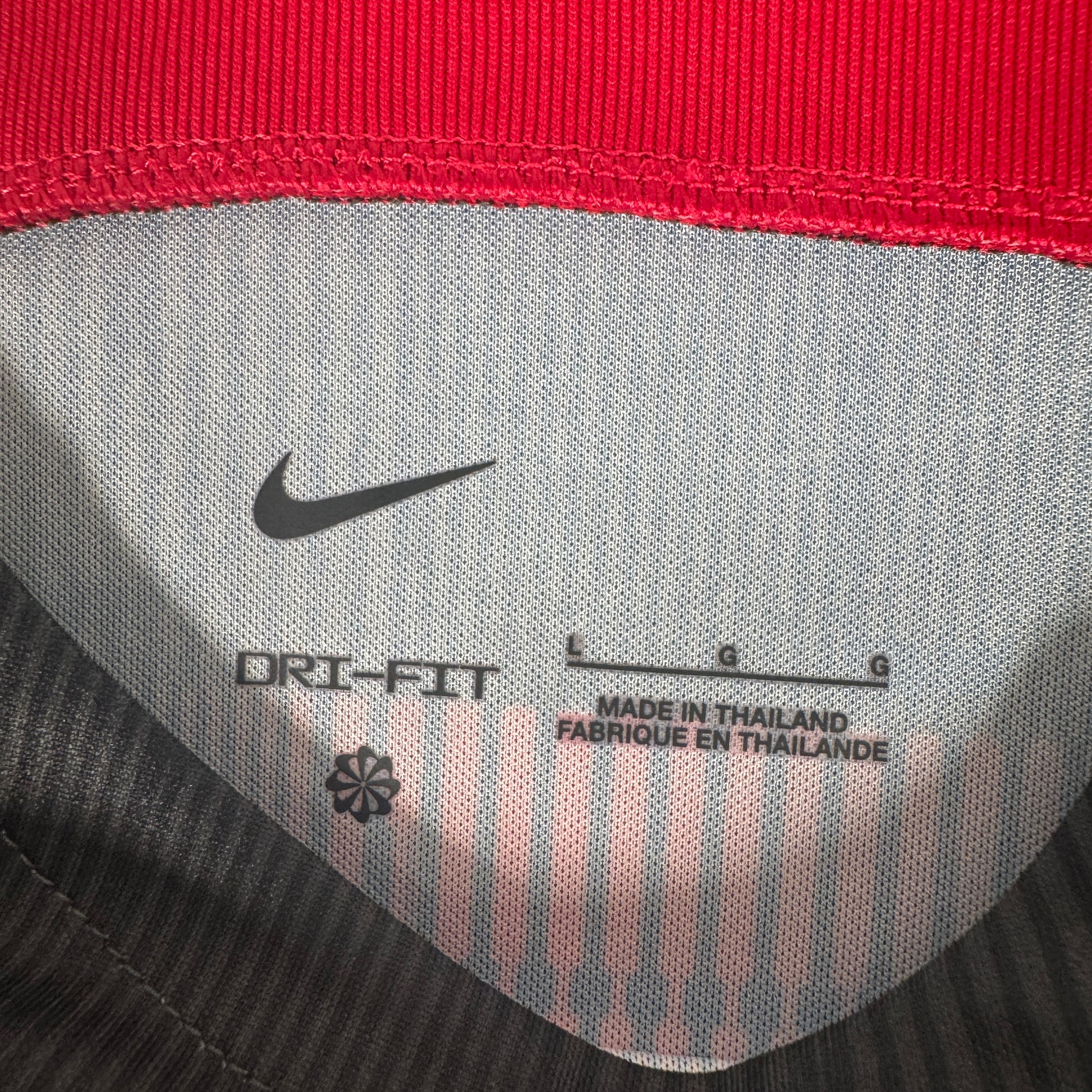 Liverpool 2023/2024 Pre Match Training Football Shirt Large – Football Shirt Kingdom