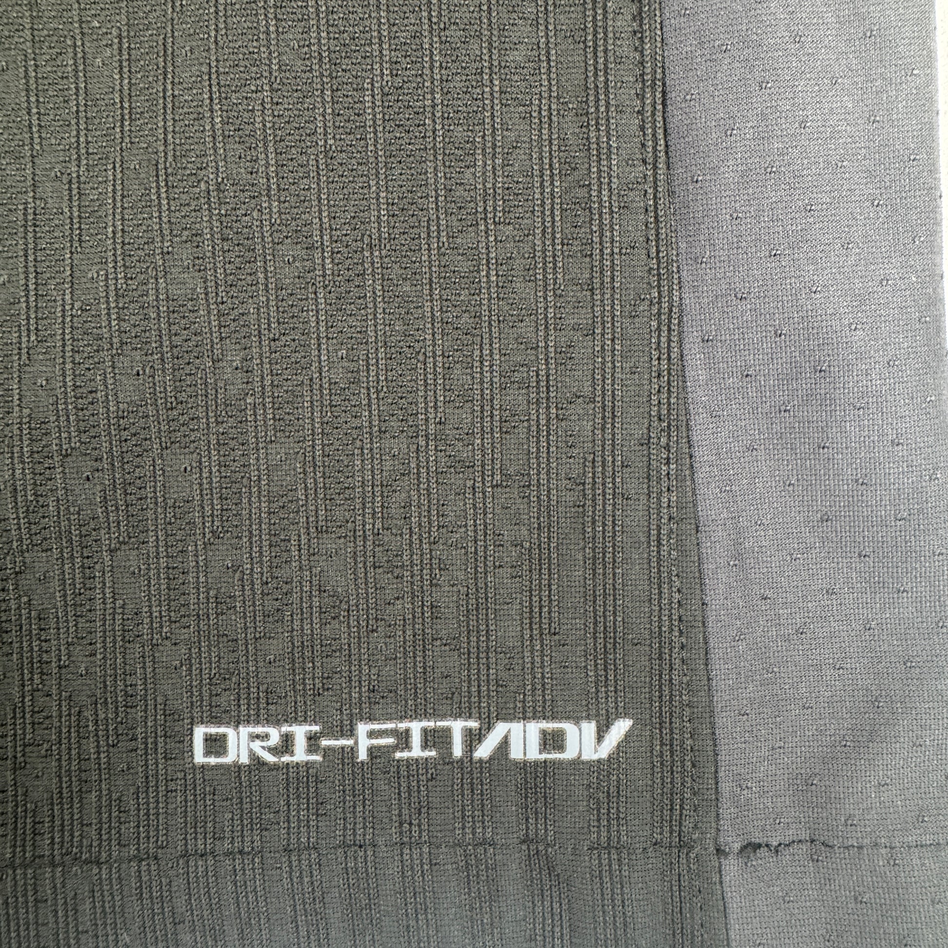 Liverpool 2024/2025 Away Dri-Fit ADV Football Shirt Small – Football Shirt Kingdom