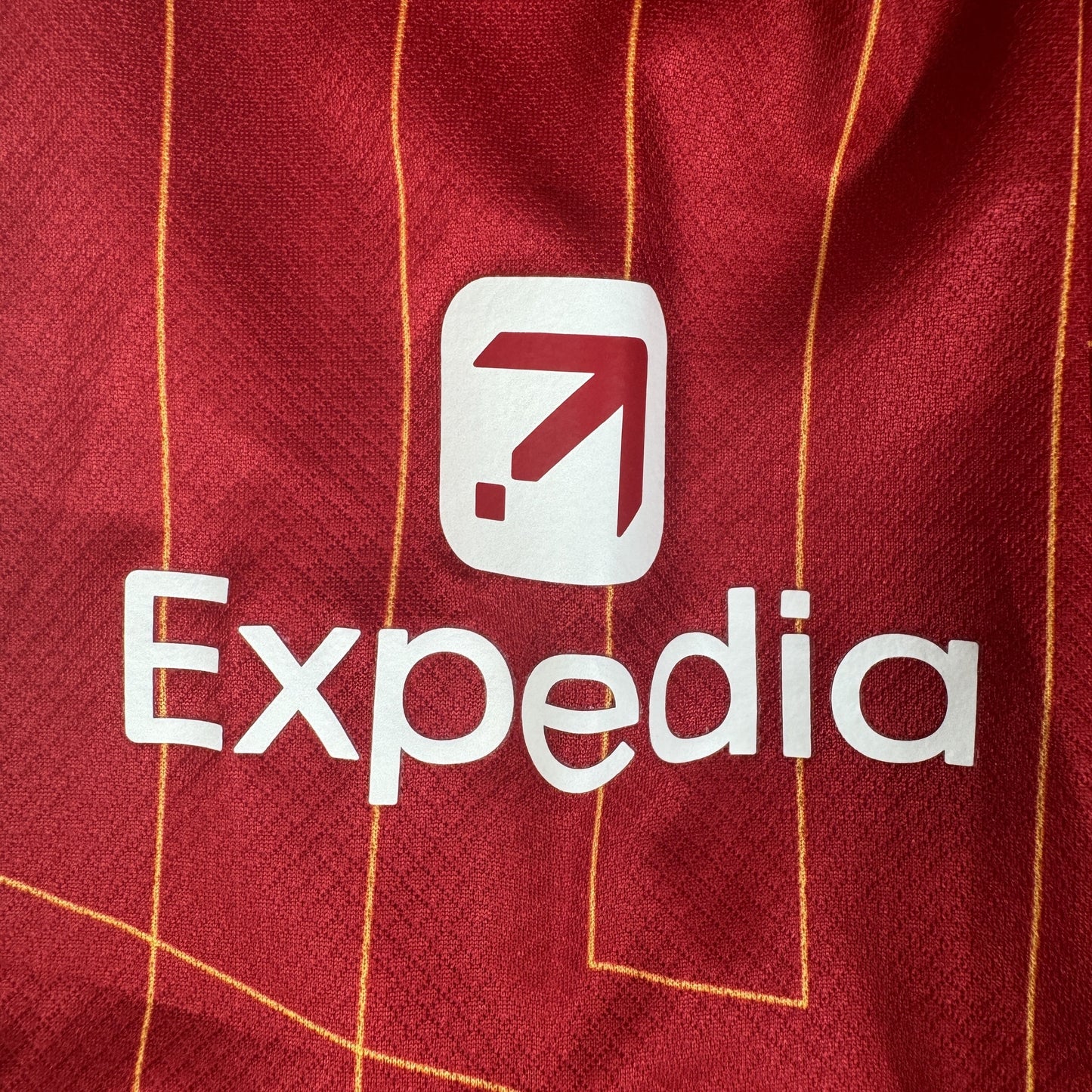 Liverpool 2024/2025 Home Football Shirt Medium