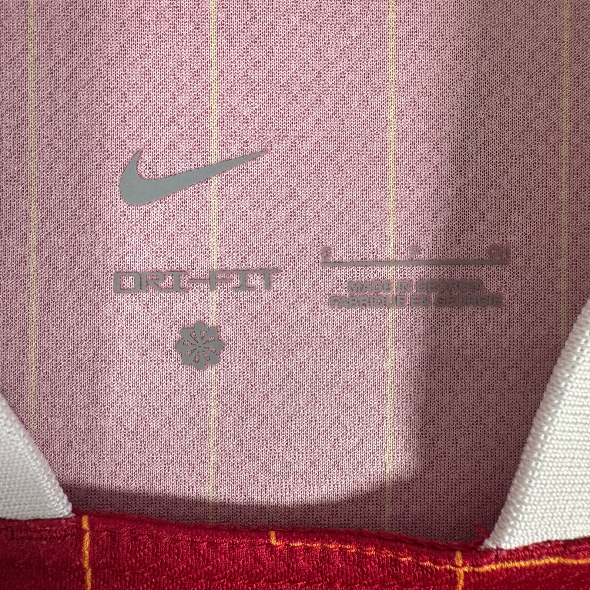 DARWIN 9 Liverpool 2024/2025 Home Football Shirt Small – Football Shirt Kingdom