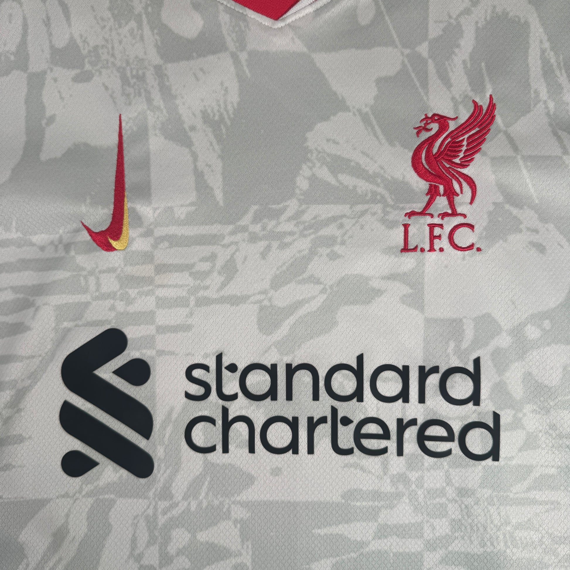 Liverpool 2024/2025 Third Football Shirt Small – Football Shirt Kingdom