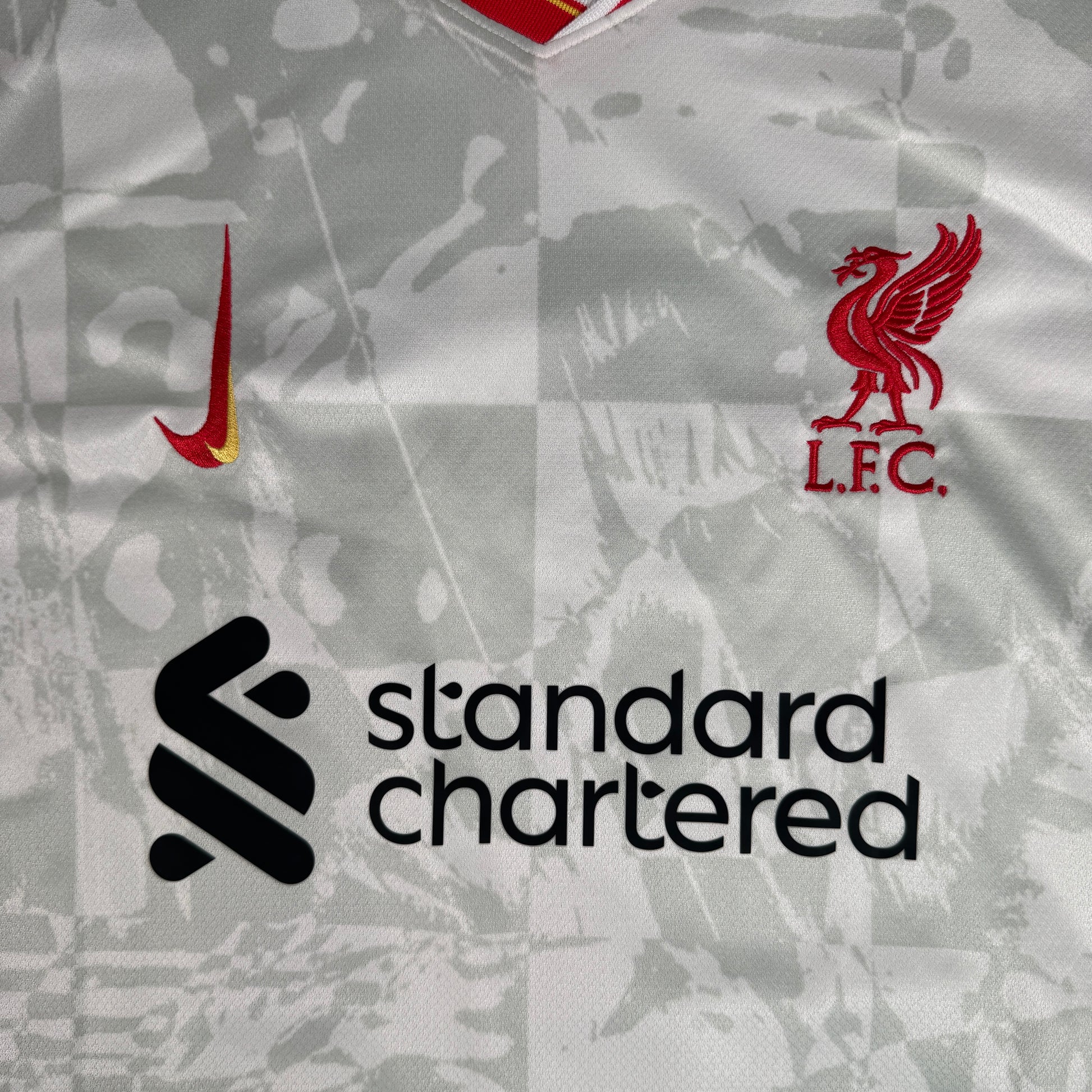 M. SALAH 11 Liverpool 2024/2025 Third Football Shirt XL – Football Shirt Kingdom
