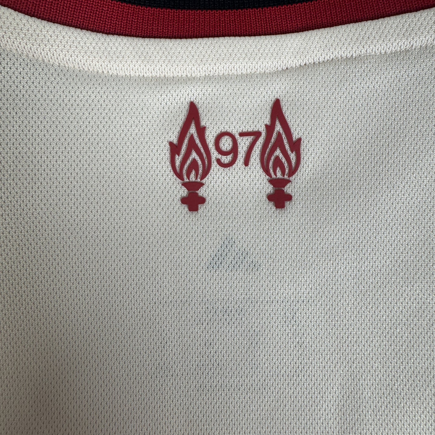 Liverpool 2025/2026 Away Football Shirt XL