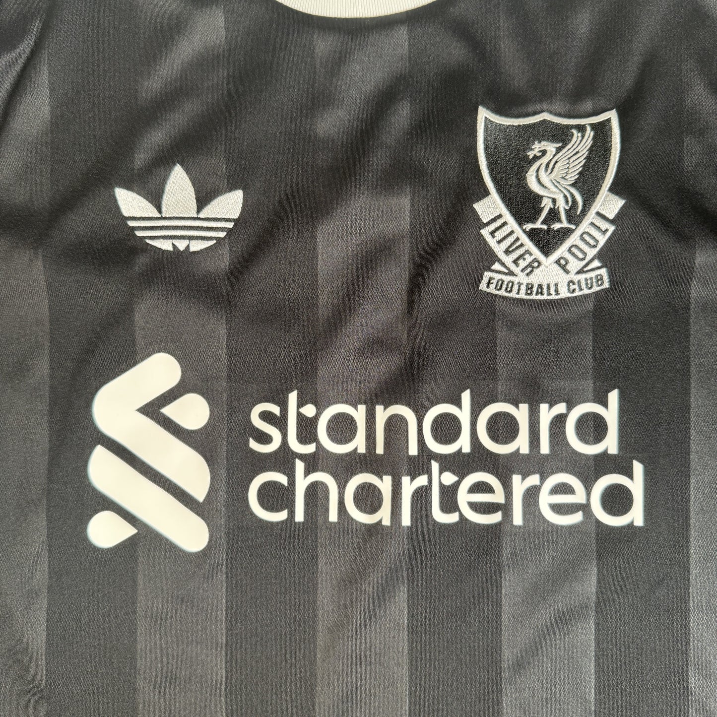 Liverpool 2025/2026 Goalkeeper Football Shirt Large