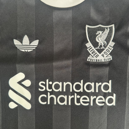 Liverpool 2025/2026 Goalkeeper Football Shirt Medium