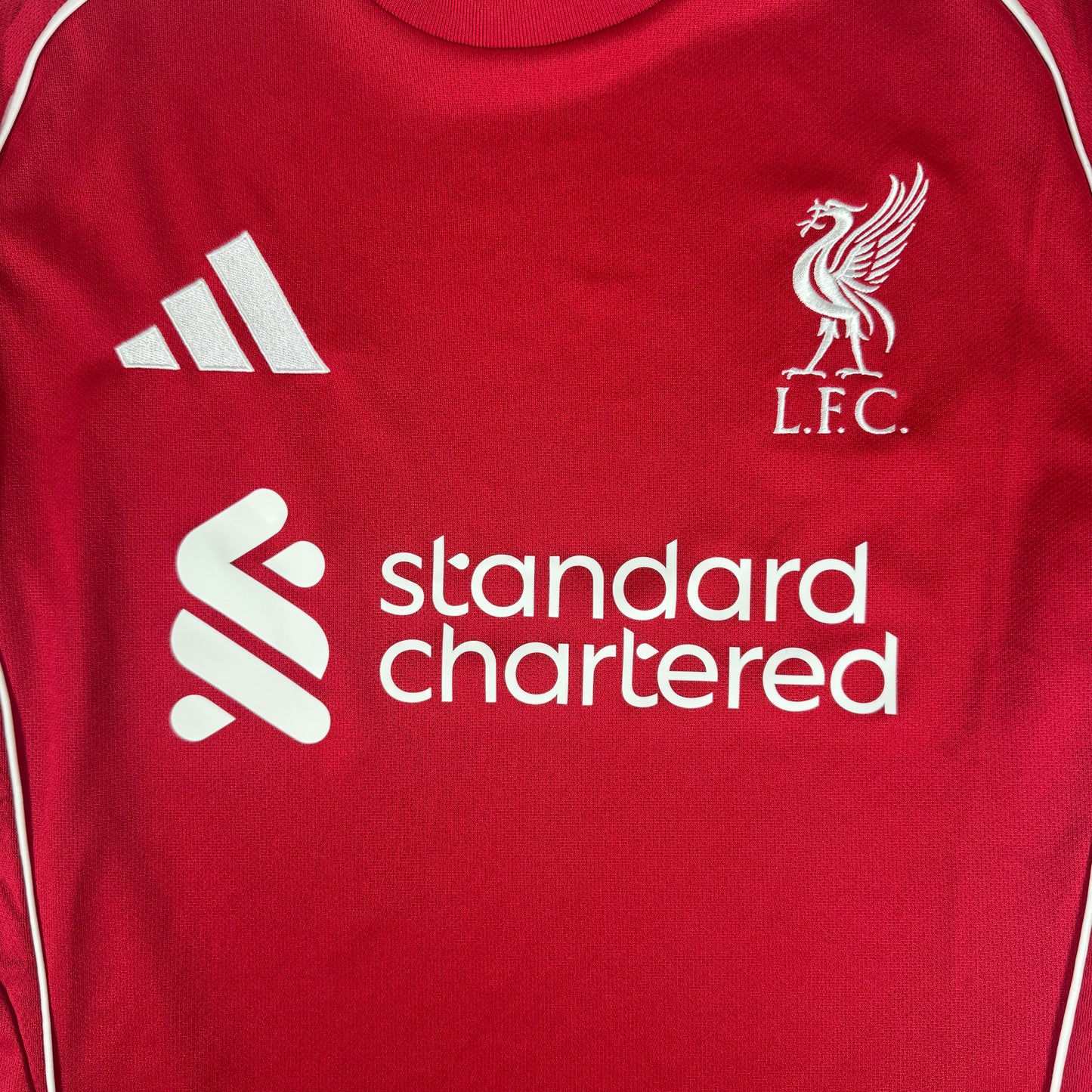 Liverpool 2025/2026 Home Football Shirt Medium – Football Shirt Kingdom