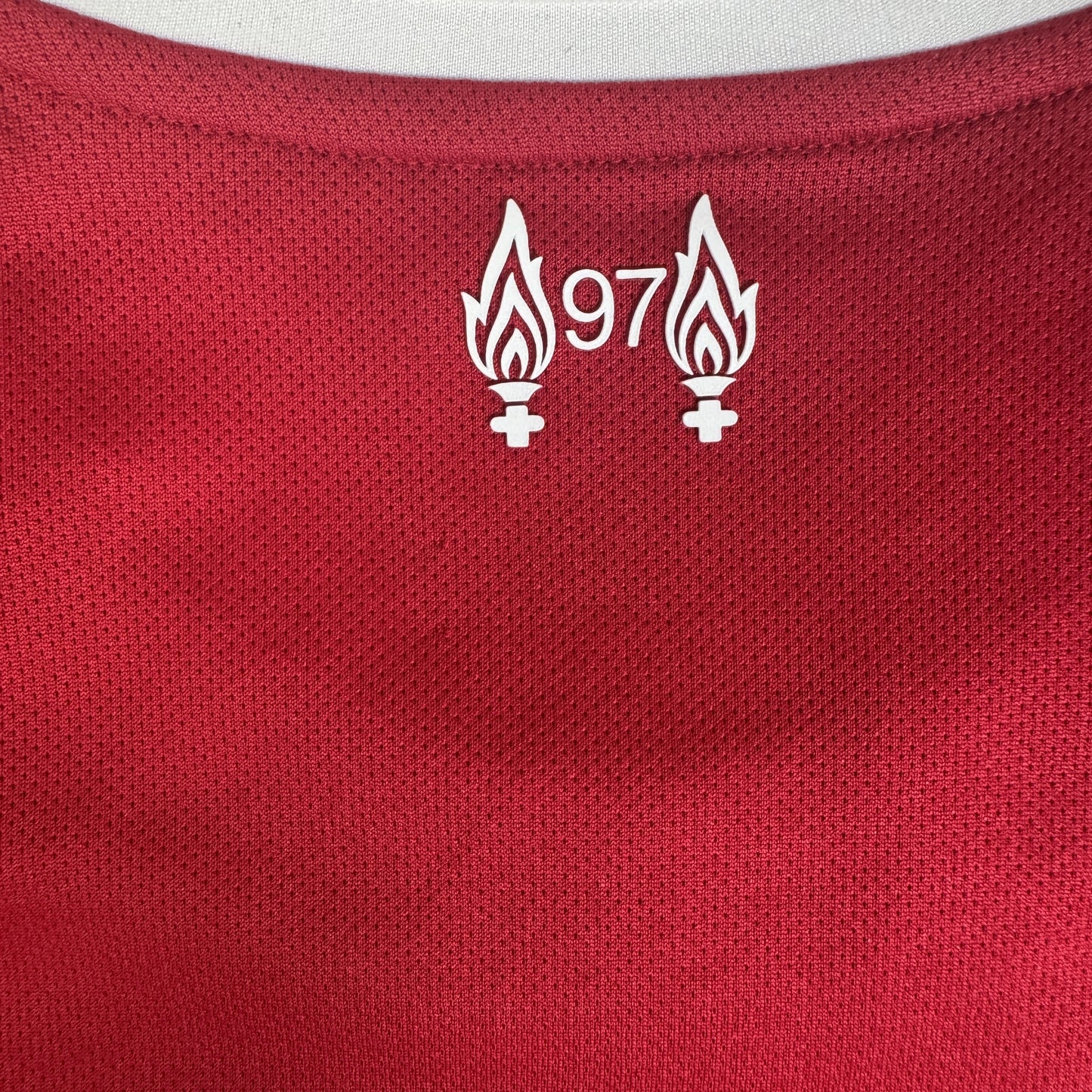 Liverpool 2025/2026 Home Football Shirt XL