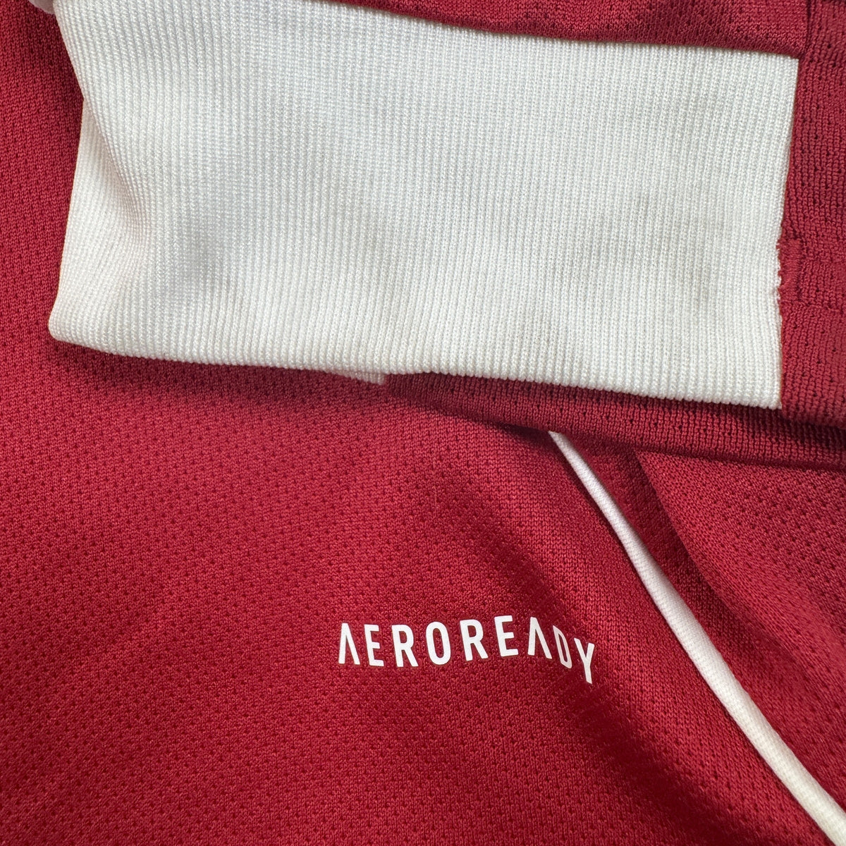Liverpool 2025/2026 home football shirt, size XXL