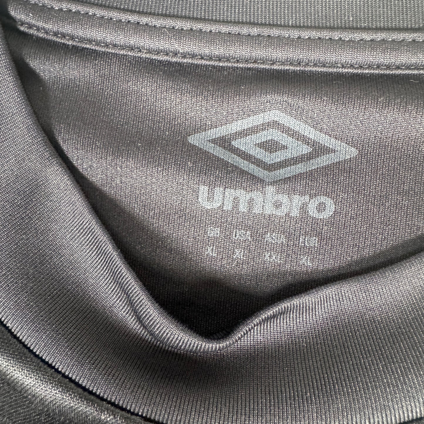 Luton Town 2024/2025 Away Football Shirt XL – Football Shirt Kingdom