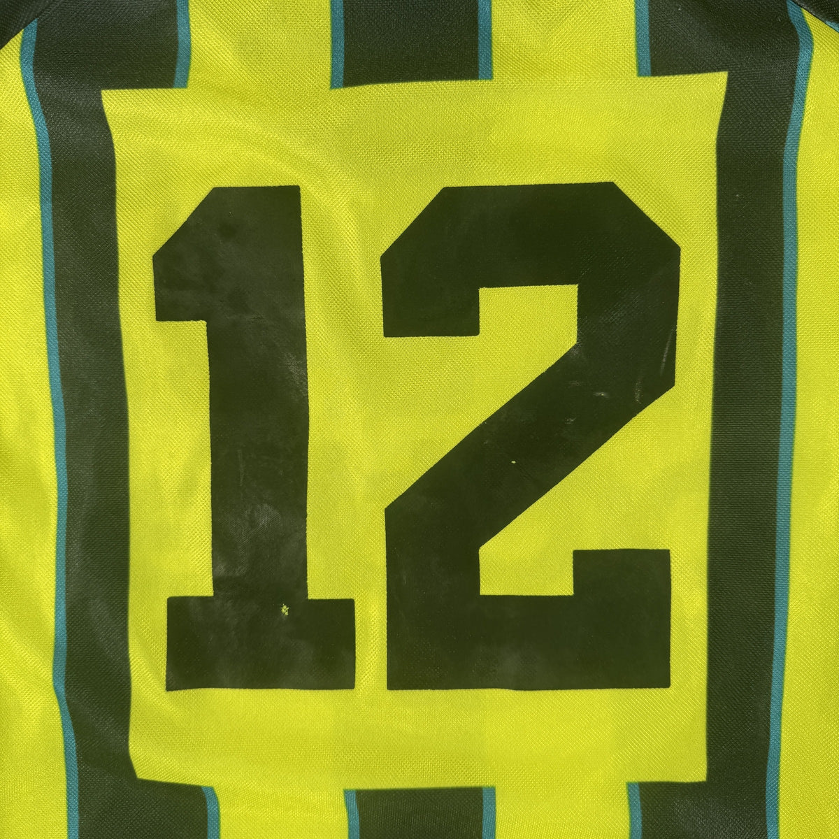Close-up of 12 on Manchester City 1998/1999 away football shirt, size XL