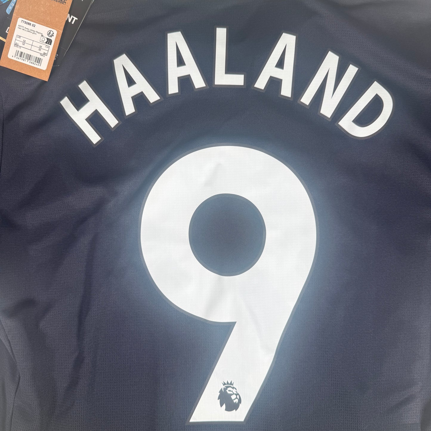 HAALAND 9 Manchester City 2024/2025 Away Football Shirt Medium BNWT – Football Shirt Kingdom
