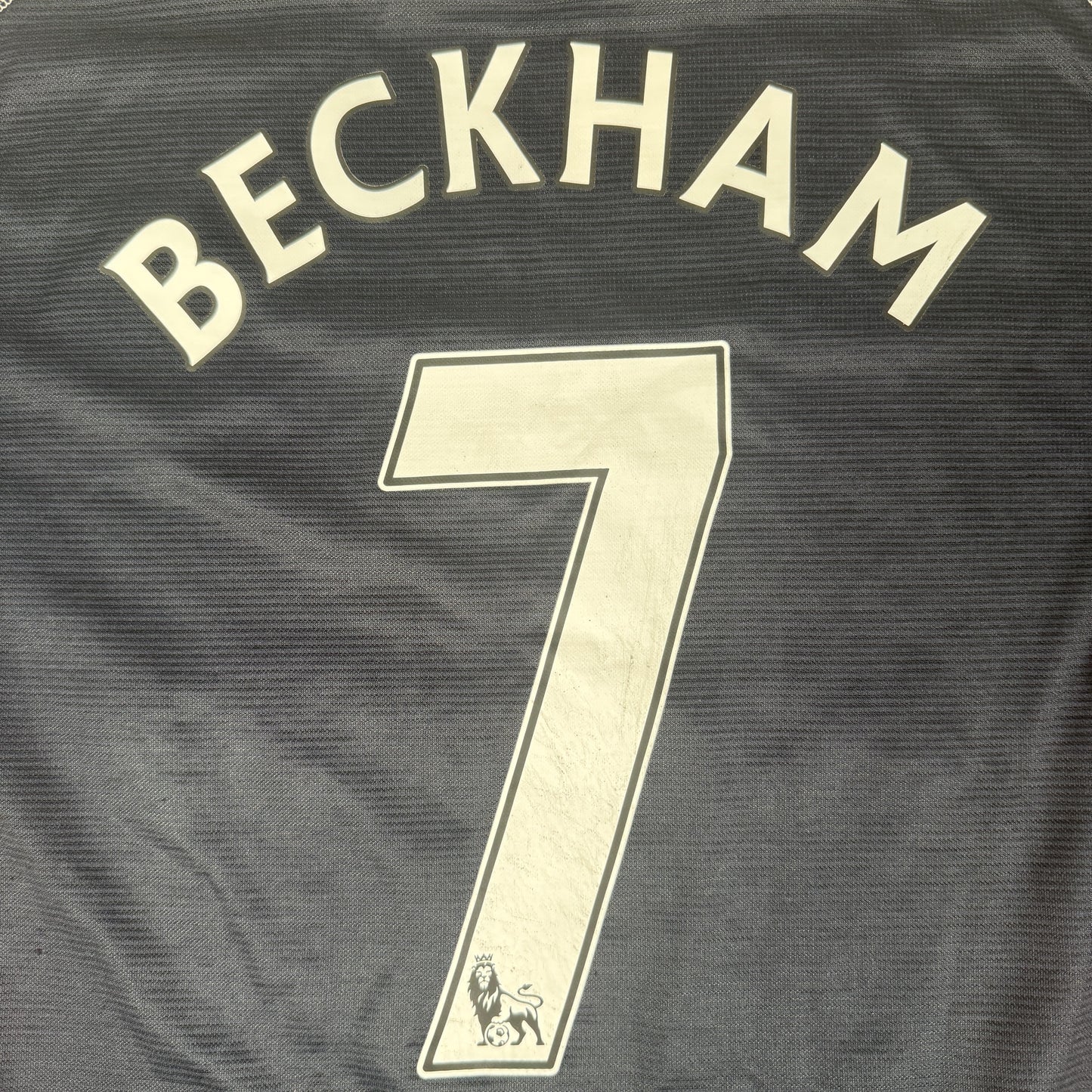 Beckham 7 Manchester United 2000/2001 Third Football Shirt Medium