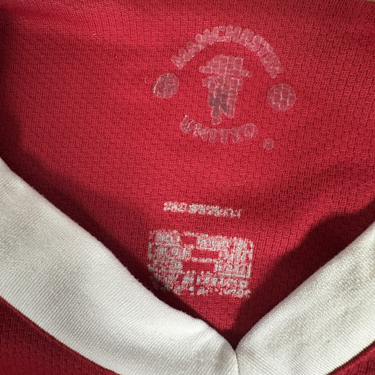 Size label inside Manchester United 2006/2007 home football shirt, size Large