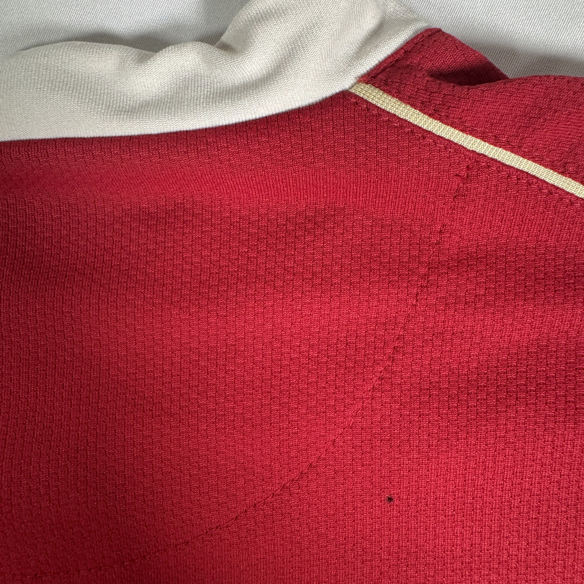 Manchester United 2006/2007 home football shirt, size Large