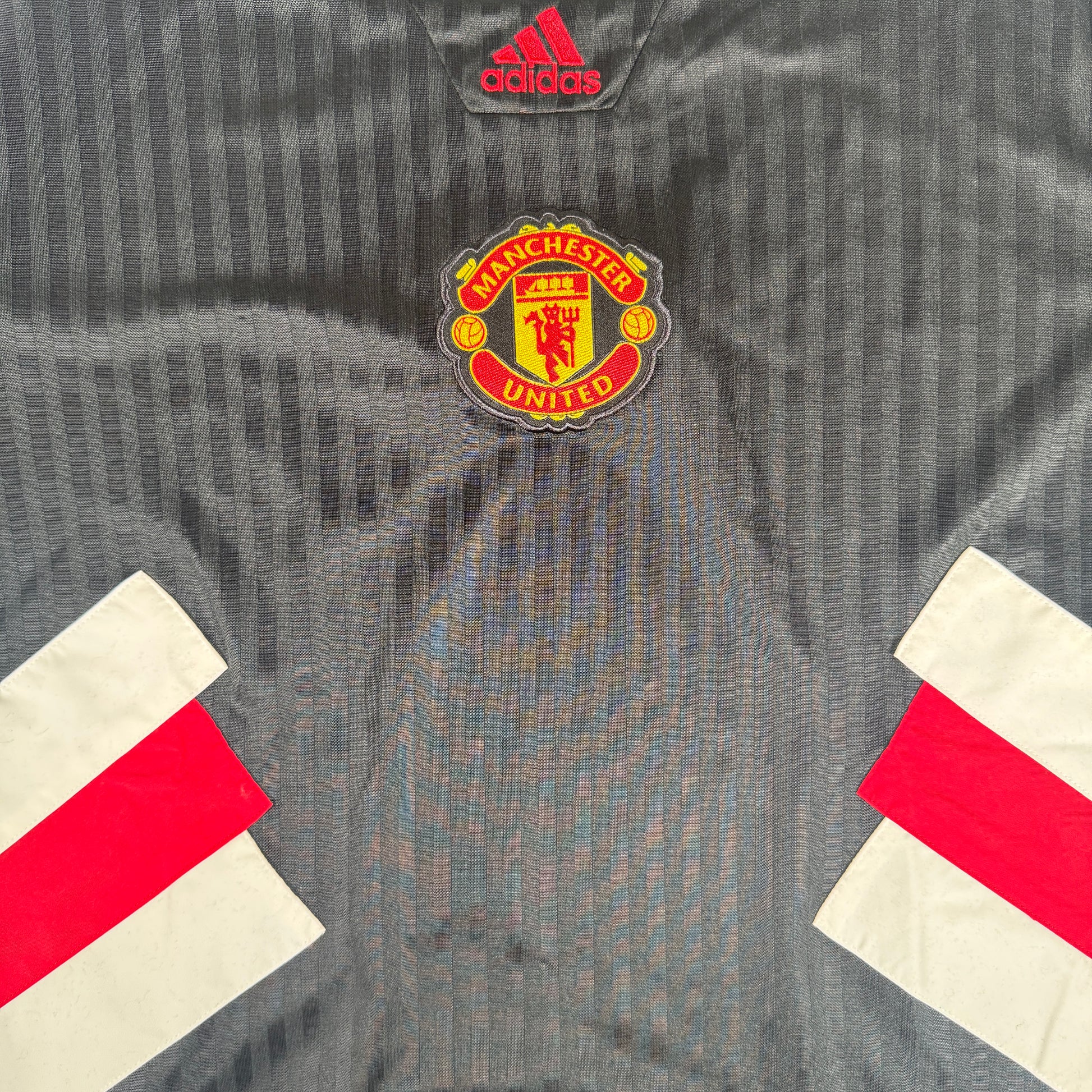Manchester United 2022/2023 Icon Football Shirt Medium – Football Shirt Kingdom