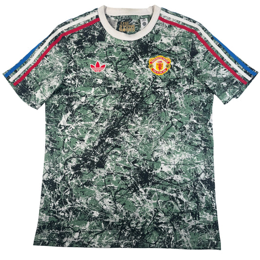 Front of Manchester United 2023/2024 leisure football shirt, size Medium