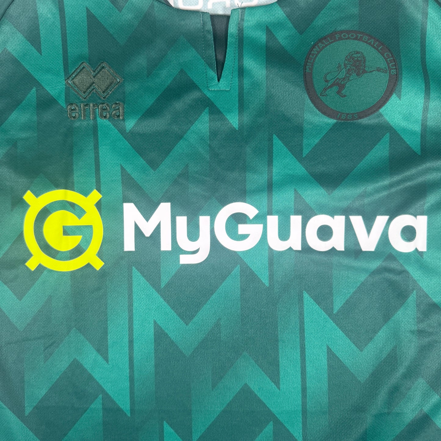 Millwall 2024/2025 Away Football Shirt Large – Football Shirt Kingdom