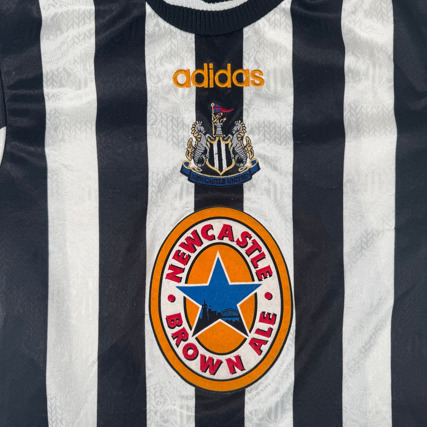 Newcastle United 1997/1998/1999 Home Football Shirt Small – Football Shirt Kingdom
