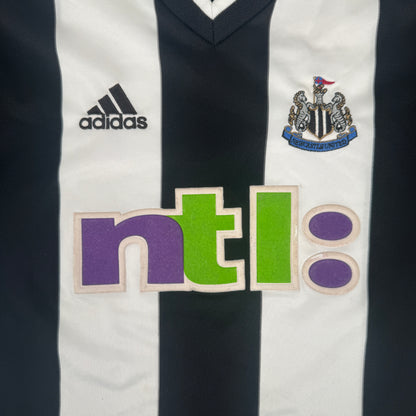 Newcastle United 2001/2002/2003 Home Football Shirt XL — front close-up