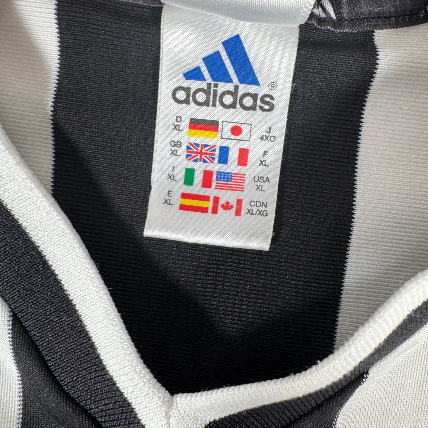 Newcastle United 2001/2002/2003 Home Football Shirt XL – Football Shirt Kingdom