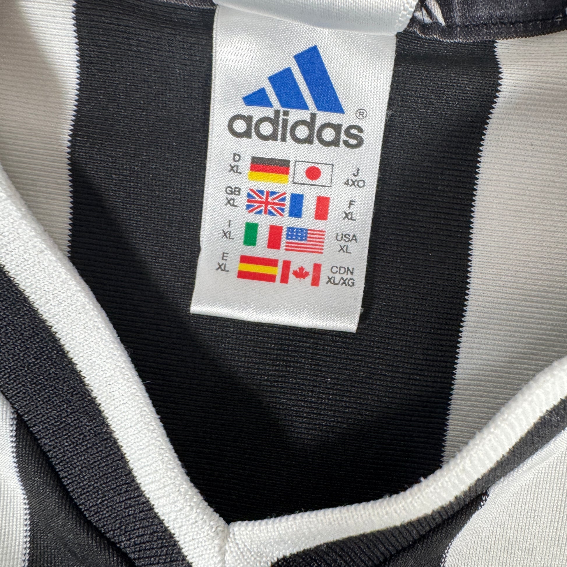 Newcastle United 2001/2002/2003 Home Football Shirt XL – Football Shirt Kingdom