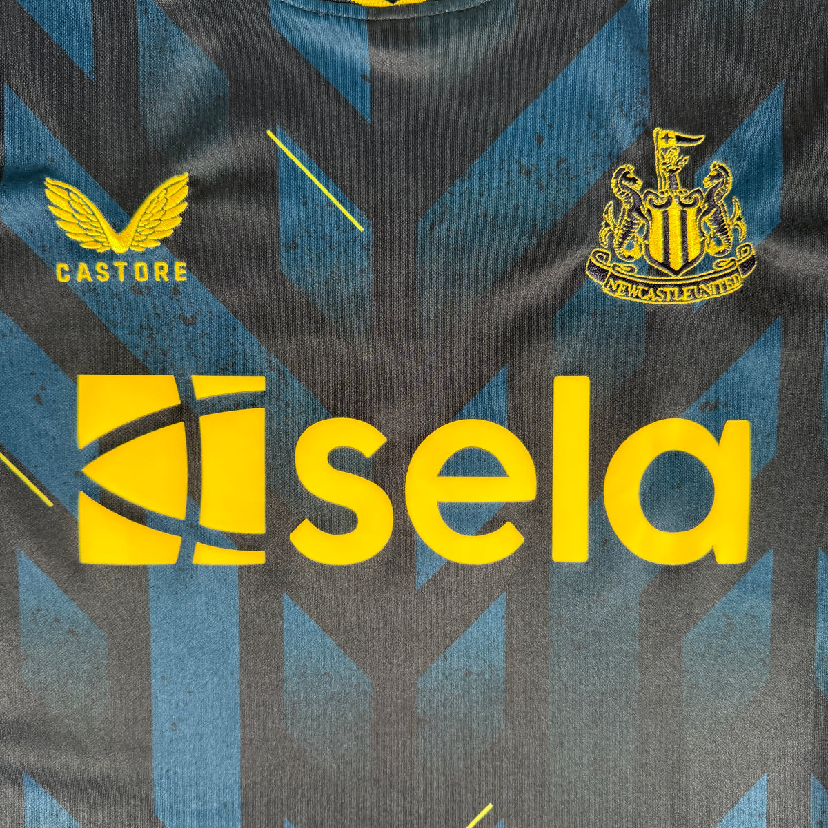 Newcastle United 2023/2024 Third Football Shirt Medium – Football Shirt Kingdom