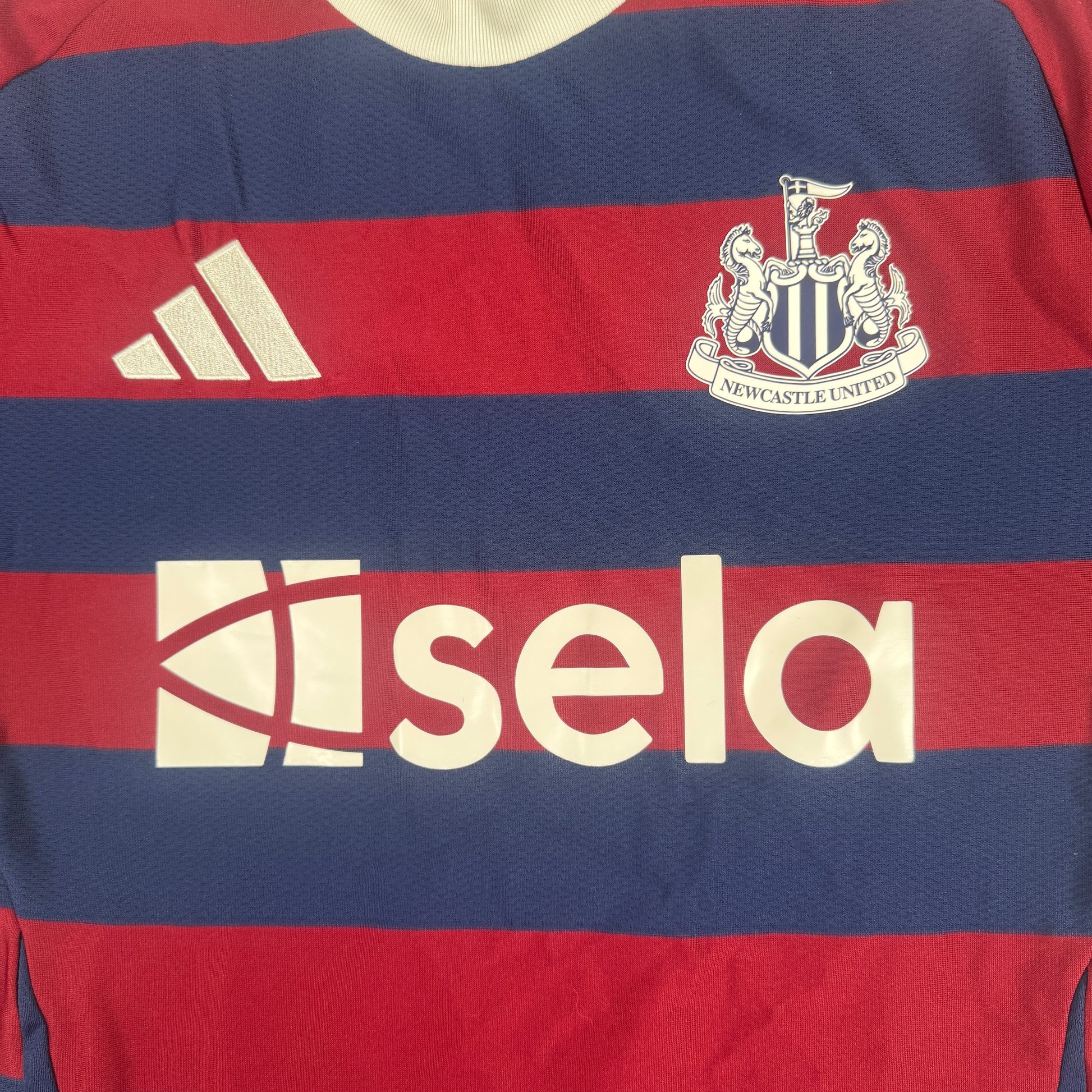 Newcastle United 2024/2025 Away Football Shirt Medium – Football Shirt Kingdom