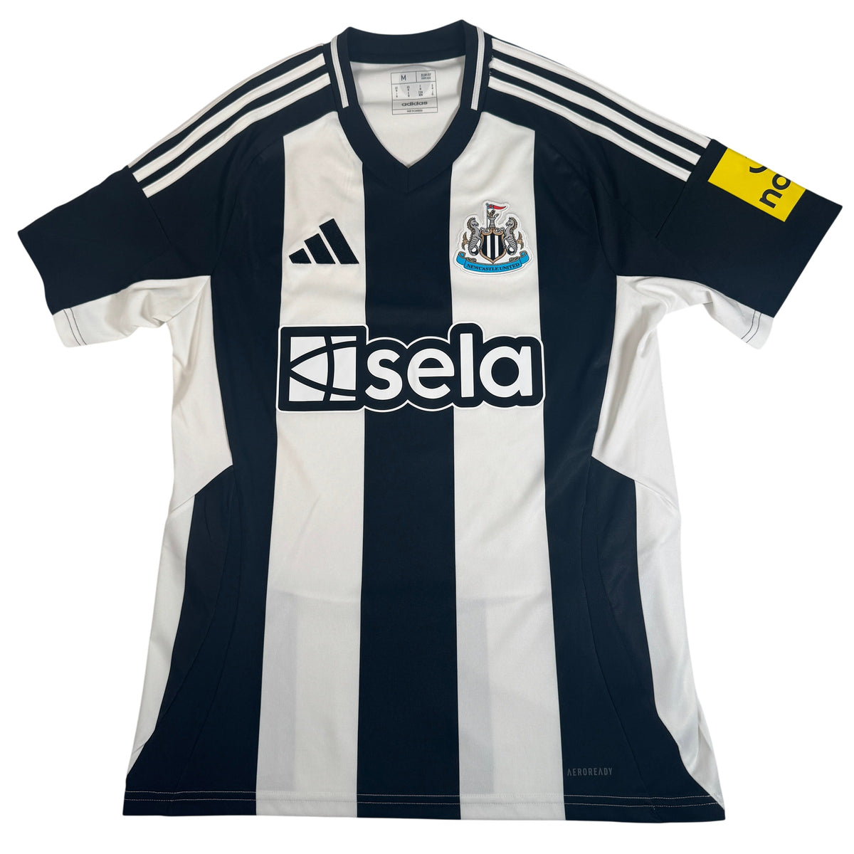 Newcastle United 2024/2025 Home Football Shirt Medium — full front view