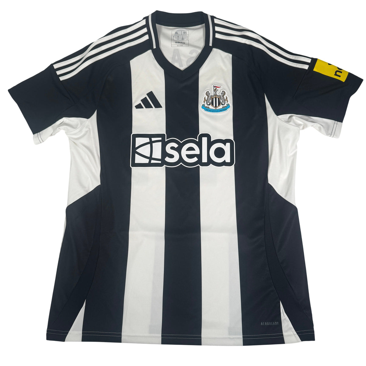 Isak 14 Newcastle United 2024/2025 Home Football Shirt XL