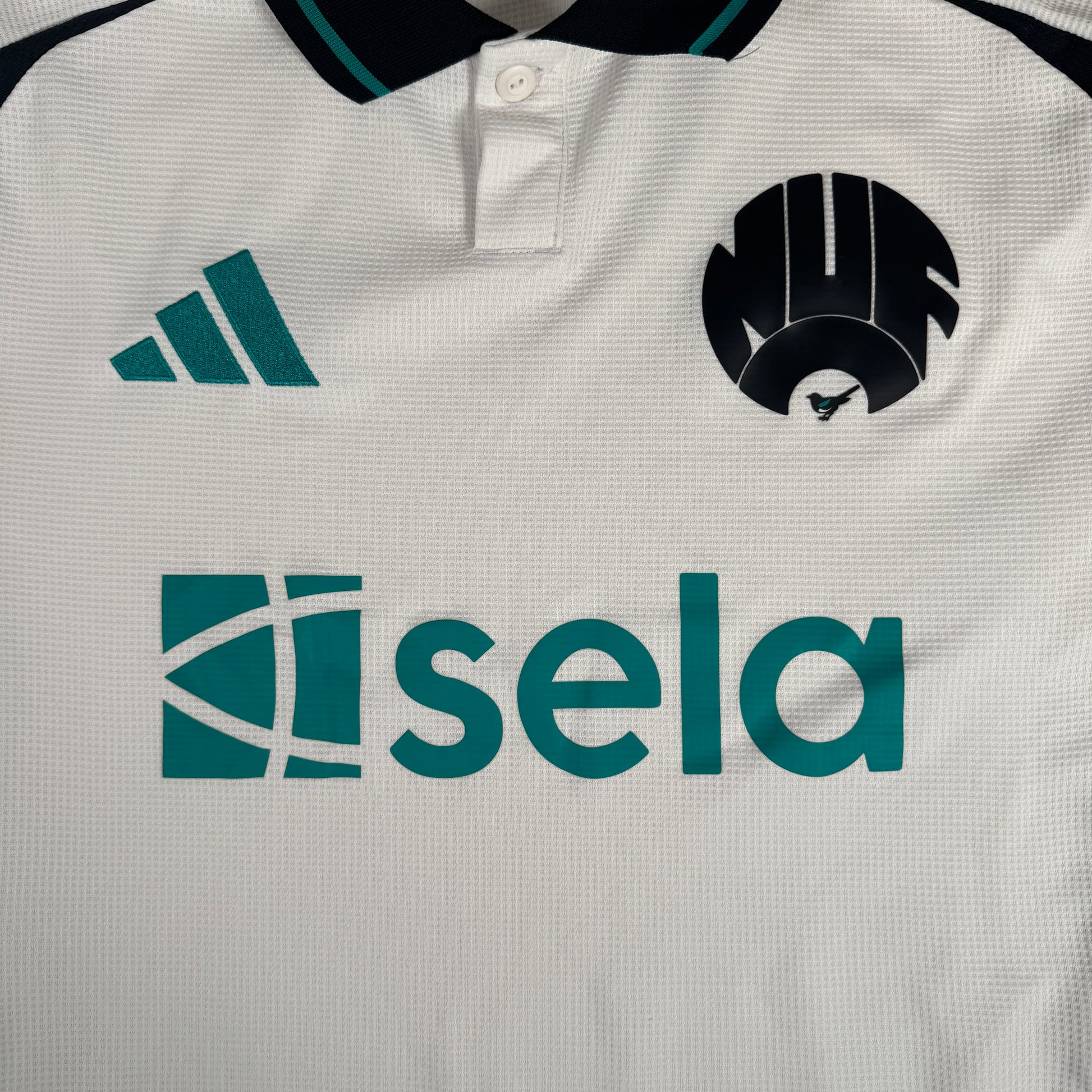 Newcastle United 2024/2025 Third Football Shirt Large – Football Shirt Kingdom