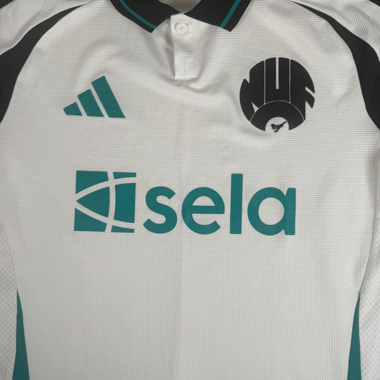 Newcastle United 2024/2025 Third Football Shirt Large – Football Shirt Kingdom