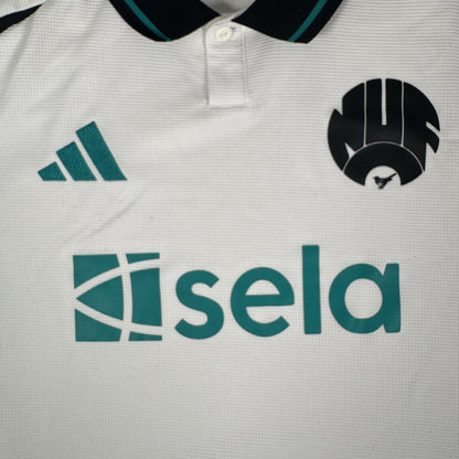 Newcastle United 2024/2025 Third Football Shirt XXL — front close-up