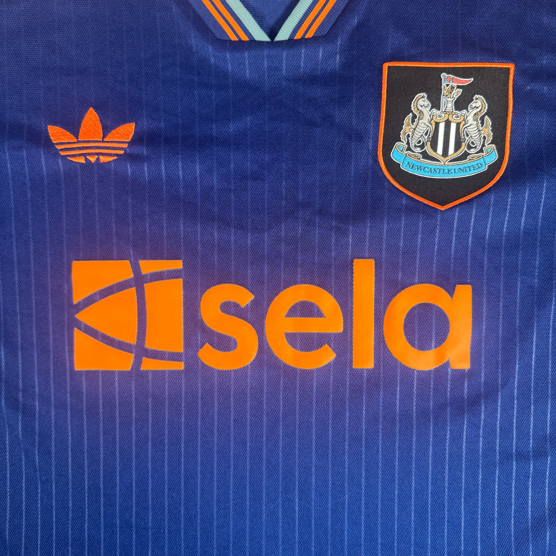 Newcastle United 2025/2026 Third Football Shirt XL – Football Shirt Kingdom