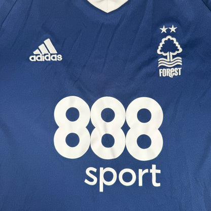 Nottingham Forest 2017/2018 Away Football Shirt Medium — front close-up