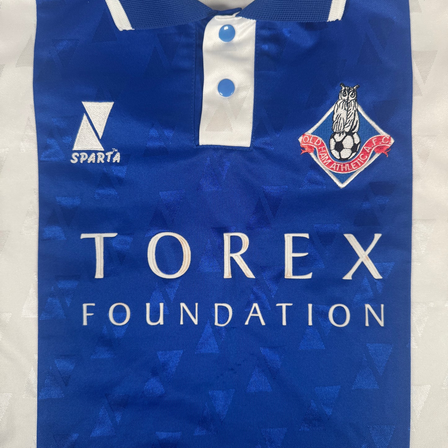 Oldham Athletic 2001/2002 Home Football Shirt Medium – Football Shirt Kingdom