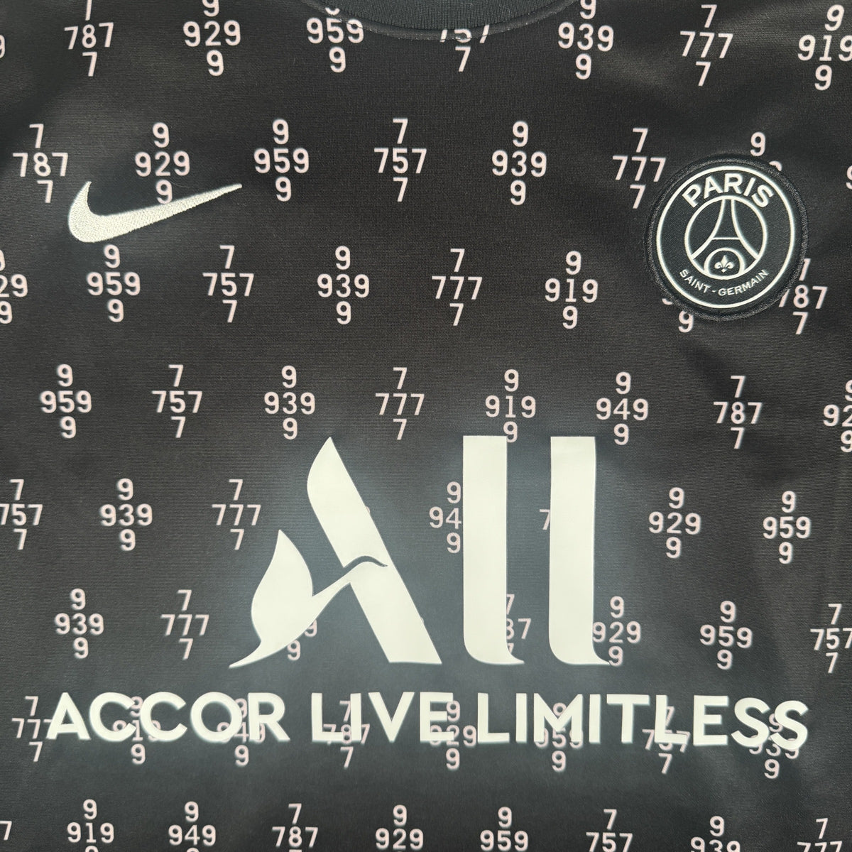 Close-up of Paris Saint-Germain 2021/2022 training football shirt, size XL