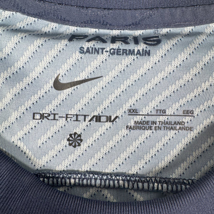 Size label inside Paris Saint-Germain 2022/2023 home football shirt, size XXL