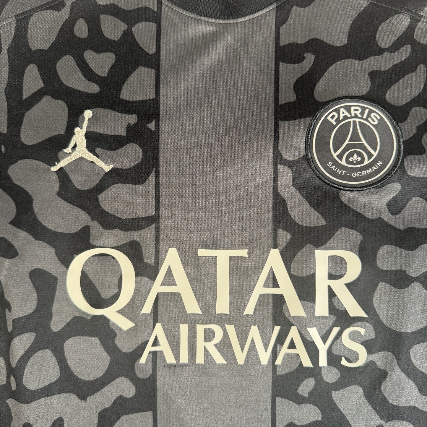 Paris Saint-Germain 2023/2024 Third Football Shirt Large